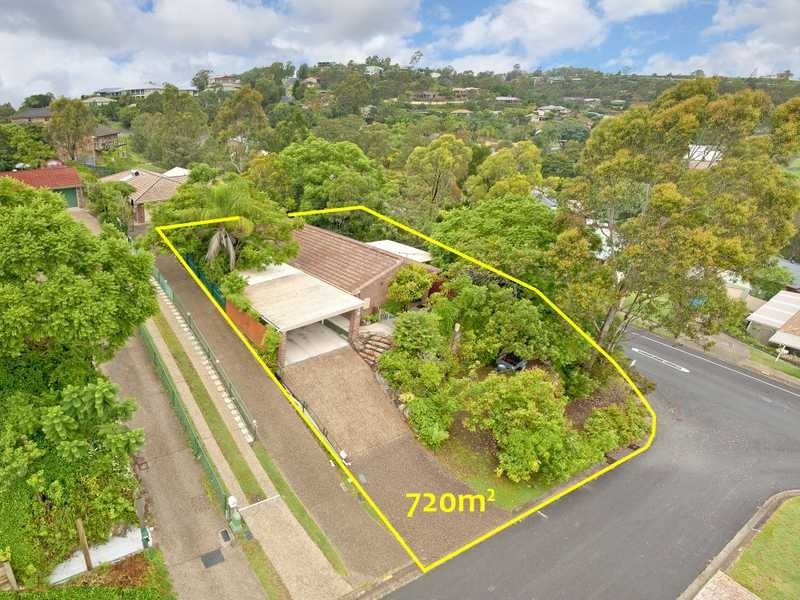 1 Jager Place, Edens Landing QLD 4207