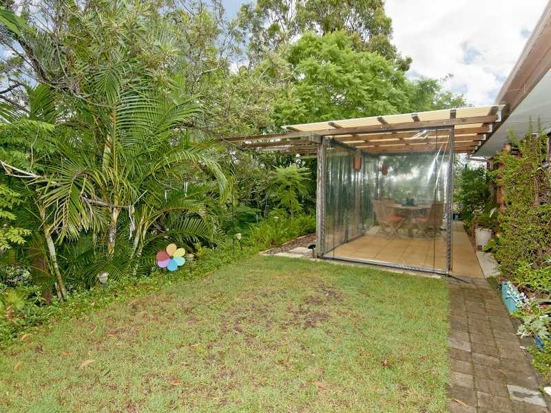 1 Jager Place, Edens Landing QLD 4207
