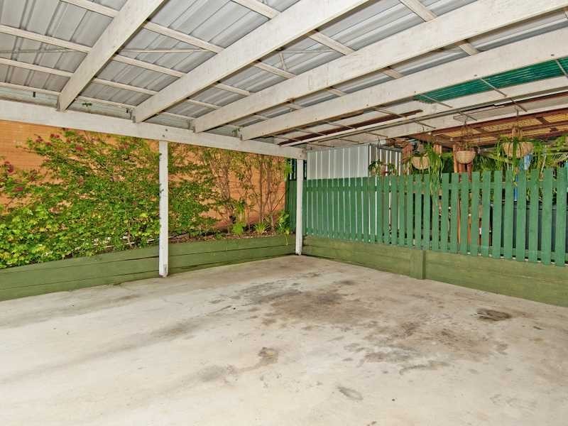 1 Jager Place, Edens Landing QLD 4207