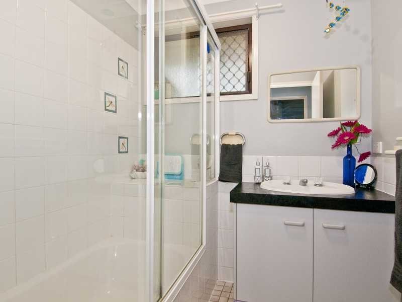1 Jager Place, Edens Landing QLD 4207