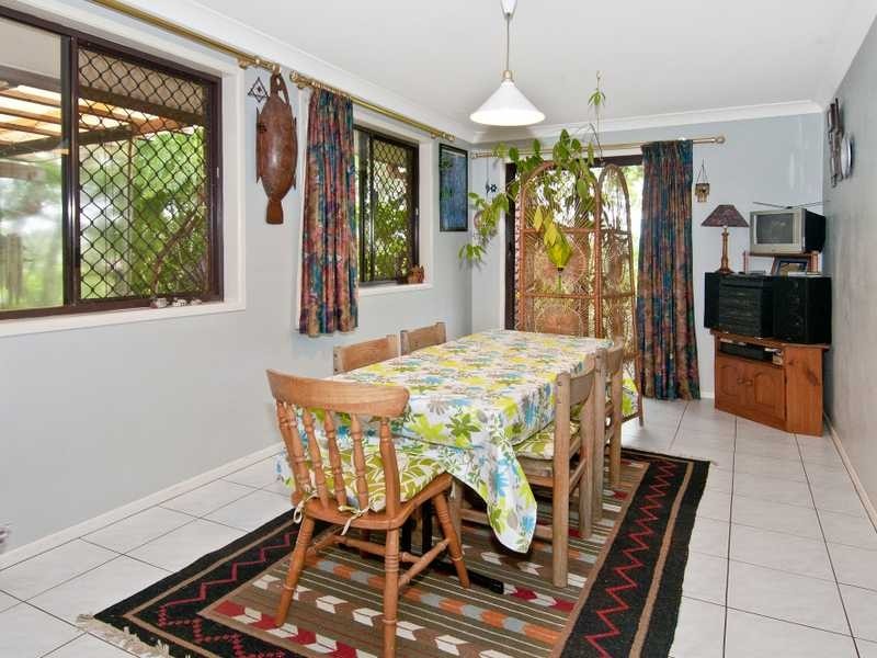 1 Jager Place, Edens Landing QLD 4207