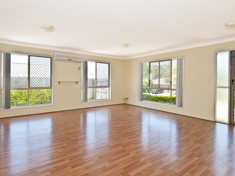 100 Overland Drive, Edens Landing QLD 4207