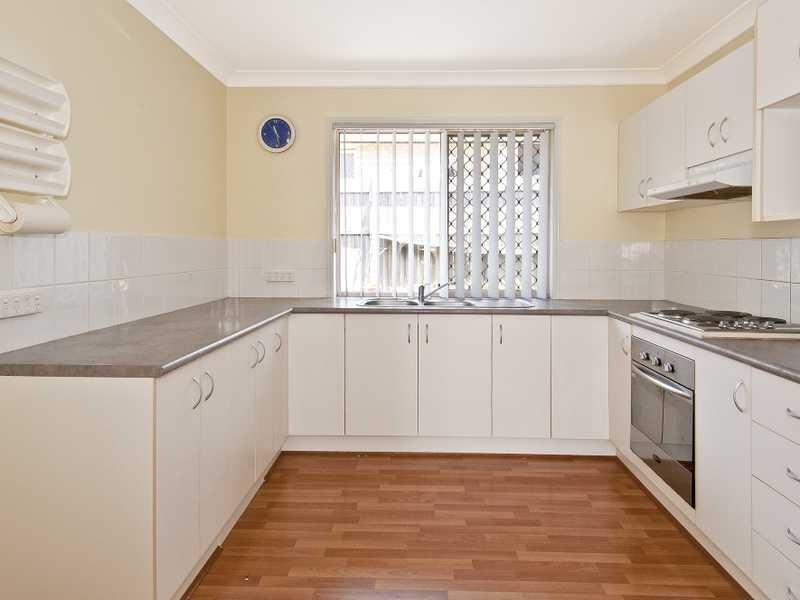100 Overland Drive, Edens Landing QLD 4207