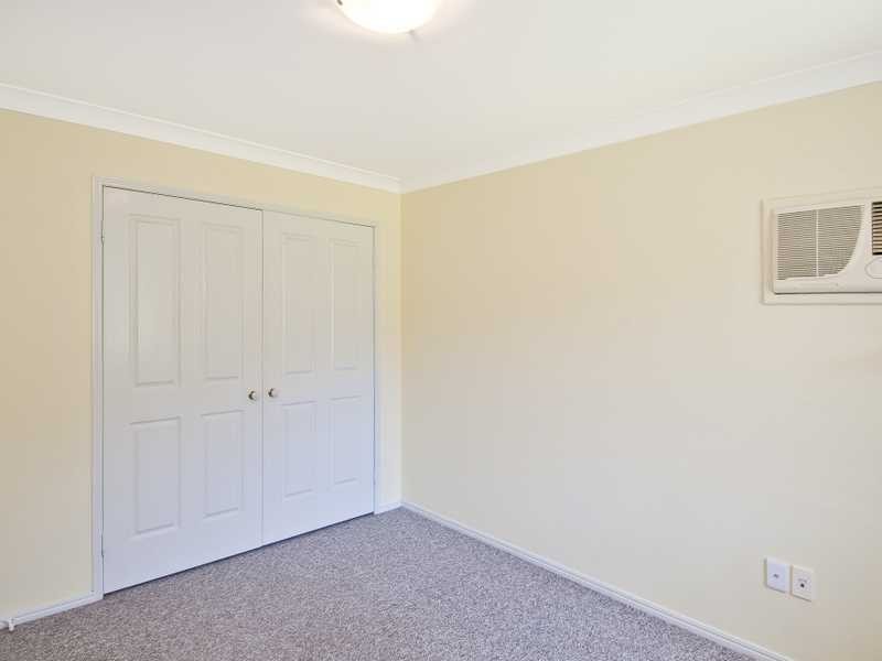100 Overland Drive, Edens Landing QLD 4207
