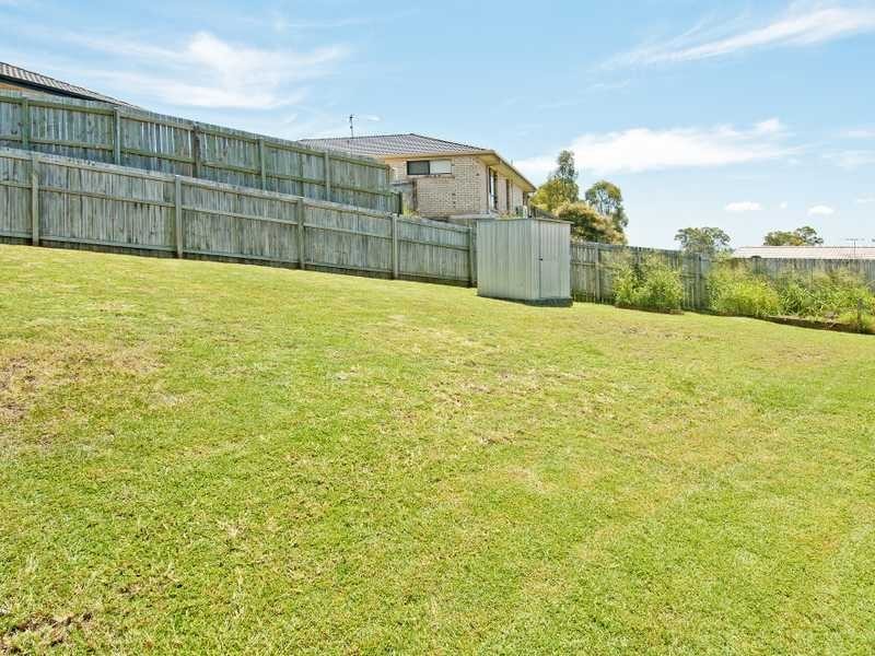 100 Overland Drive, Edens Landing QLD 4207