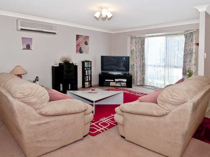 3 Gariswood Court, Edens Landing QLD 4207