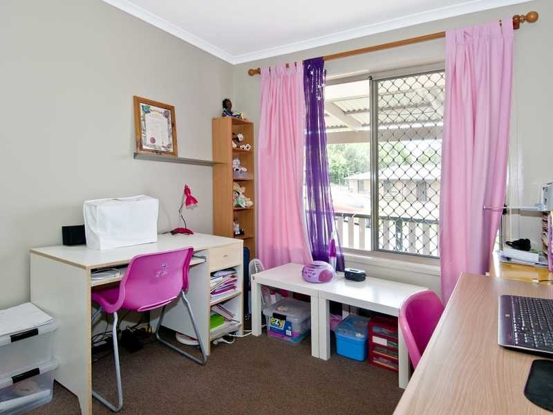 15 Shields Street, Mount Warren Park QLD 4207