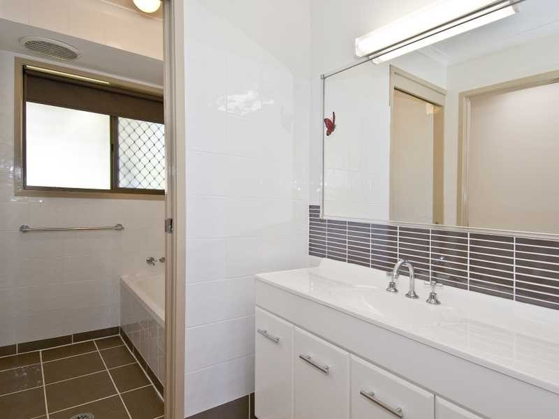 12 Harding Boulevard, Mount Warren Park QLD 4207