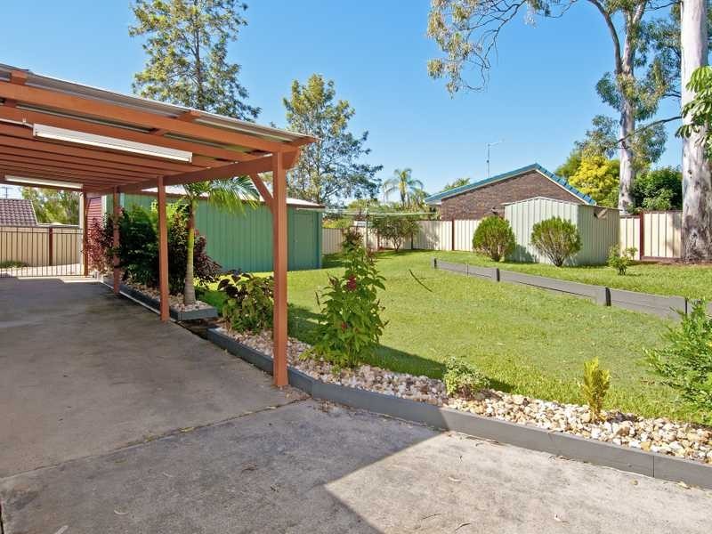 12 Harding Boulevard, Mount Warren Park QLD 4207