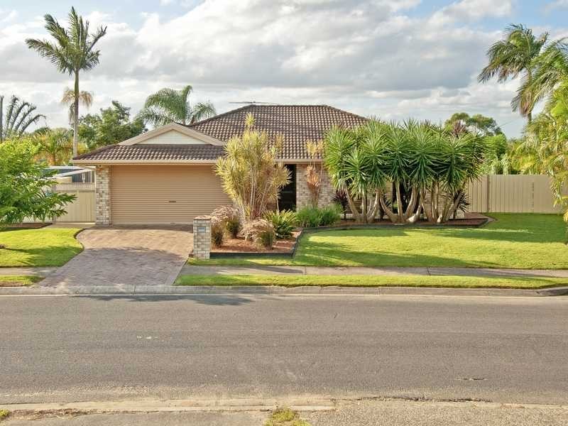 17 Wantana Crescent, Edens Landing QLD 4207
