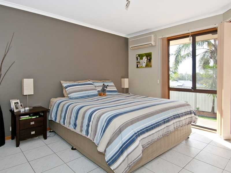 17 Wantana Crescent, Edens Landing QLD 4207