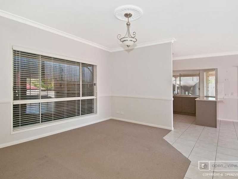 13 Benarkin close, Waterford QLD 4133