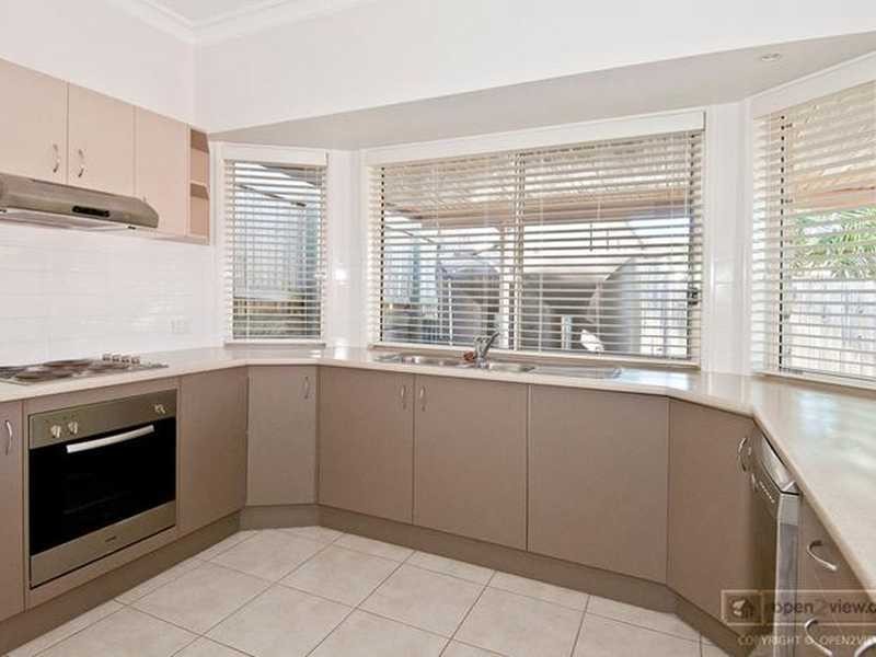 13 Benarkin close, Waterford QLD 4133