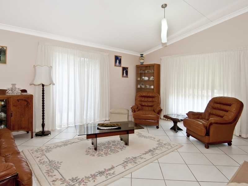 42 Allenby Crescent, Windaroo QLD 4207