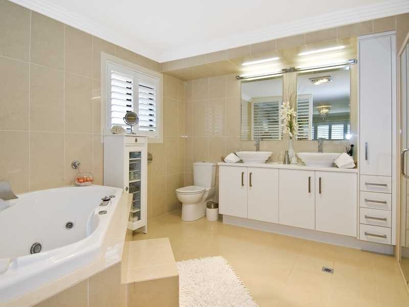 12 Wilhelm Drive, Windaroo QLD 4207