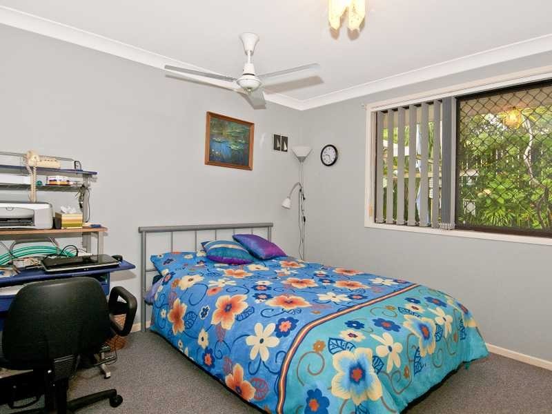 1 Jager Place, Edens Landing QLD 4207