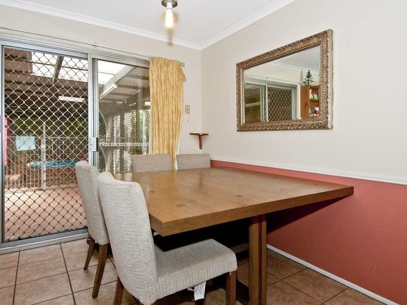 18 Eskdale Street, Holmview QLD 4207