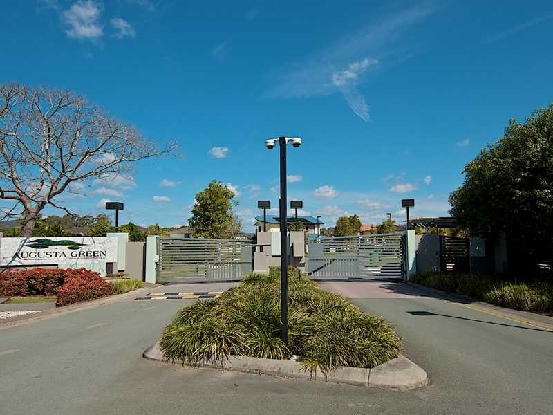 22 The Avenue, Windaroo QLD 4207