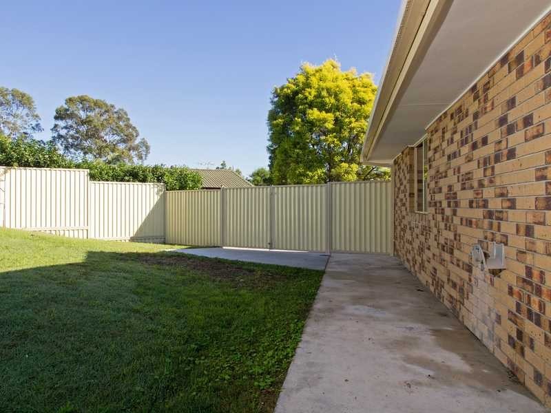 3 Leigh Place, Edens Landing QLD 4207
