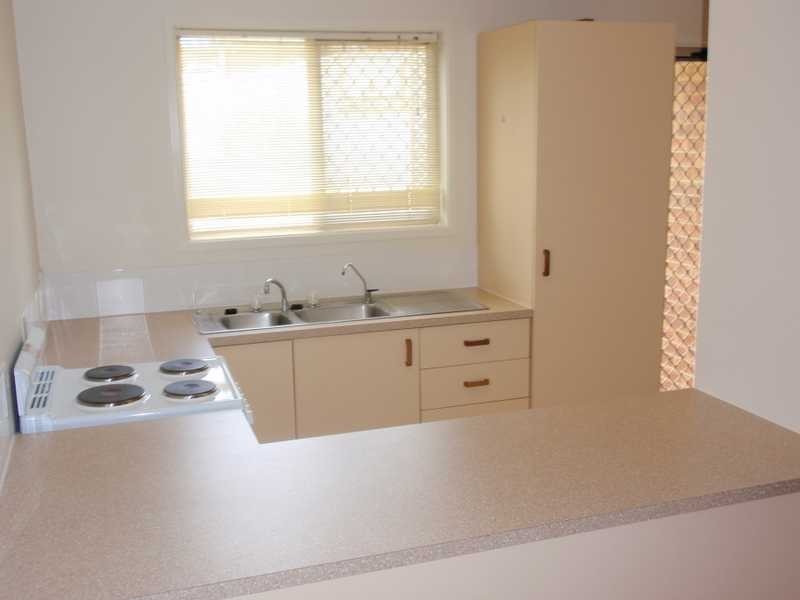 Unit 8/6 Pendlebury Court, Edens Landing QLD 4207