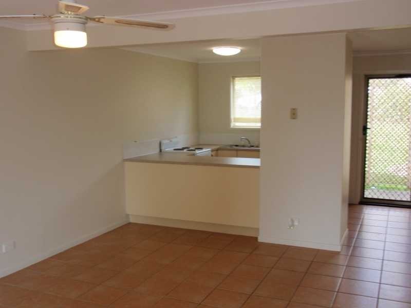 Unit 8/6 Pendlebury Court, Edens Landing QLD 4207