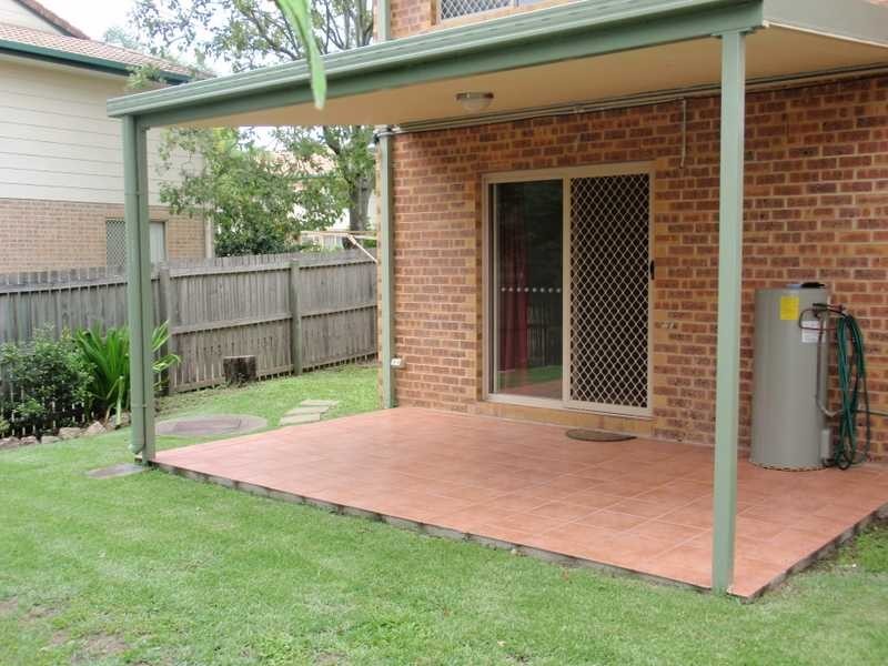 Unit 8/6 Pendlebury Court, Edens Landing QLD 4207
