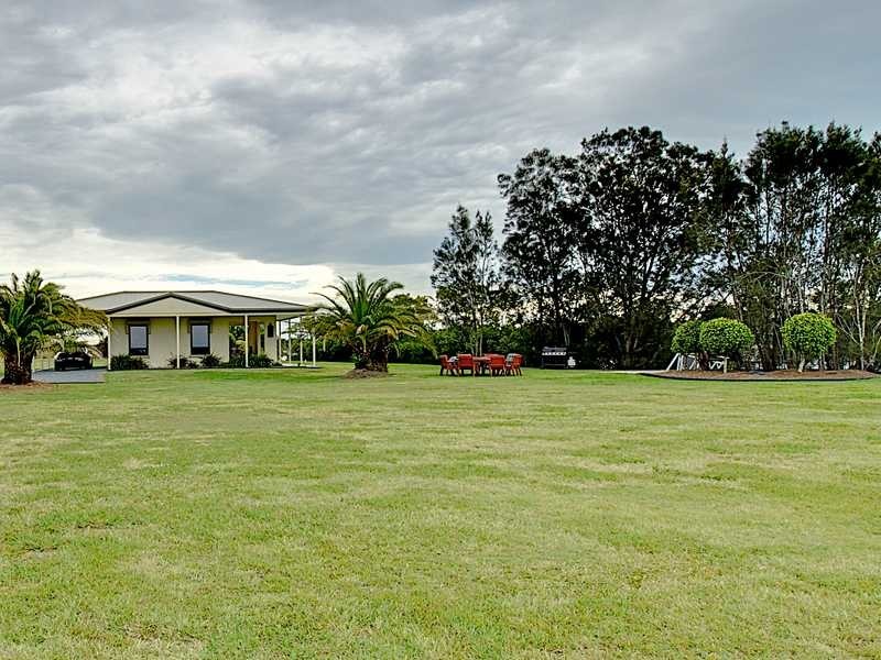 393 Rotary Park Road, Alberton QLD 4207