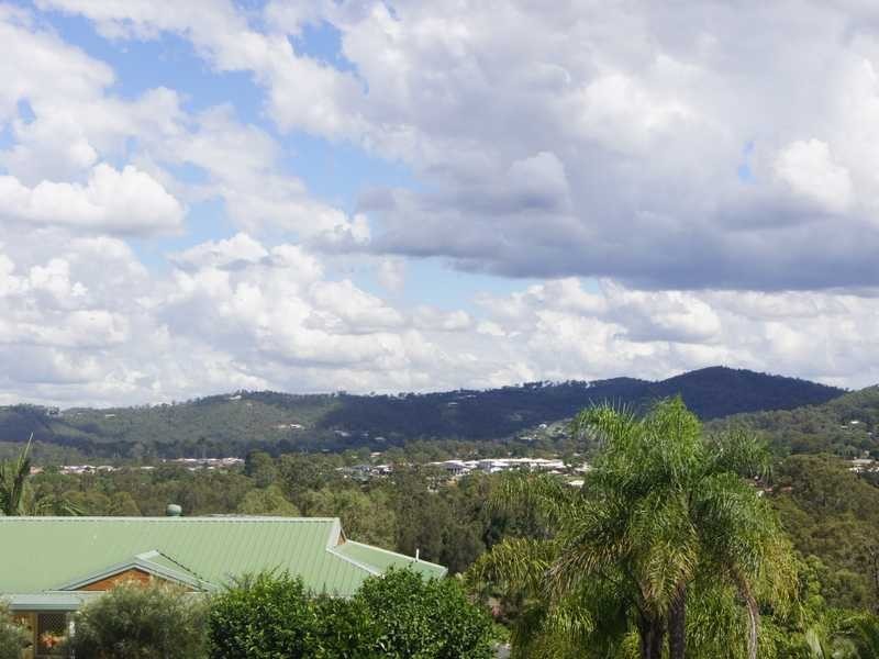 22 Lenna Court, Mount Warren Park QLD 4207