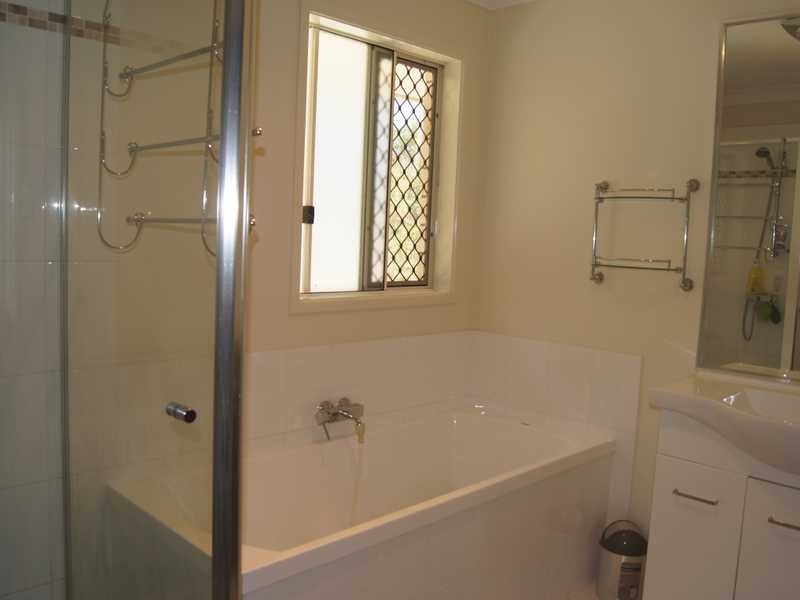 22 Lenna Court, Mount Warren Park QLD 4207