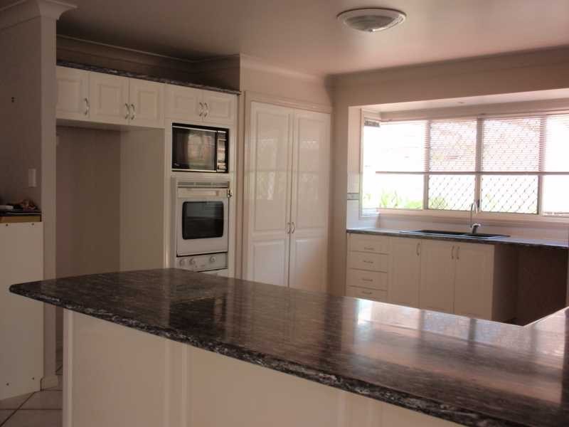1 Albert Valley Drive, Bahrs Scrub QLD 4207