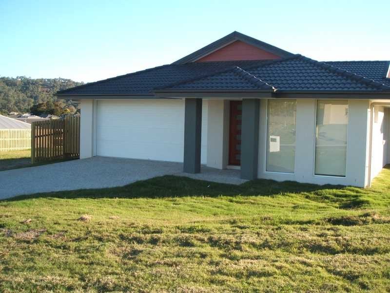 34 Breezeway Drive, Windaroo QLD 4207