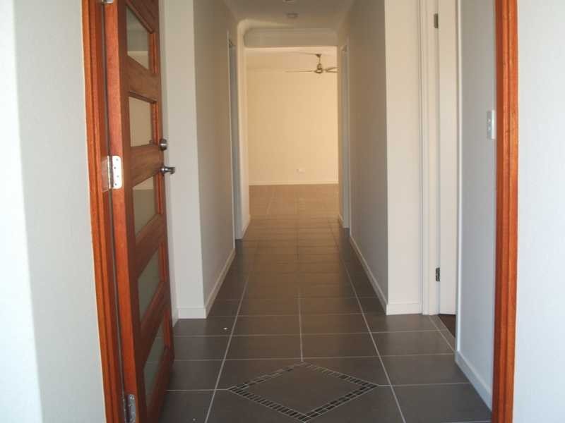 34 Breezeway Drive, Windaroo QLD 4207