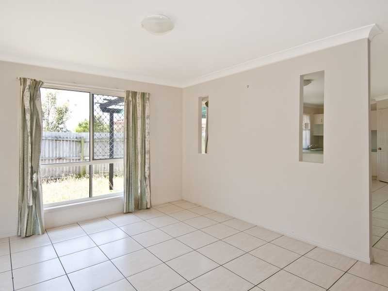 7 Kings Row, Edens Landing QLD 4207