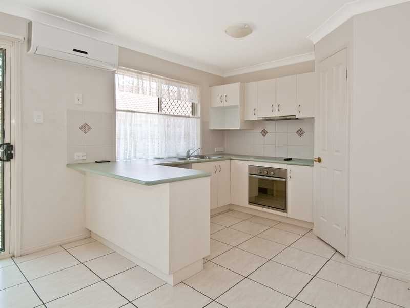 7 Kings Row, Edens Landing QLD 4207