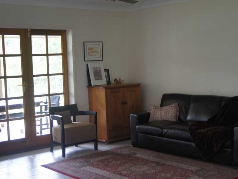 6 Durrant Crt, Tamborine QLD 4270