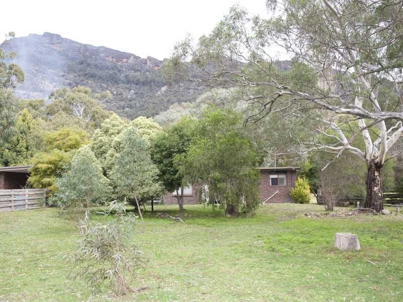 151 Grampians Road, Halls Gap VIC 3381