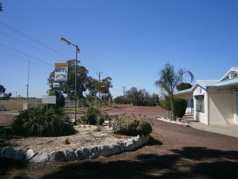 7291 Western Highway, Nhill VIC 3418