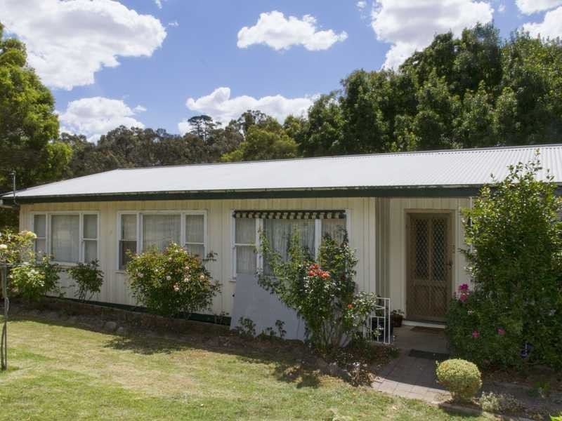 84 Bellinghams Hill Road, Ararat VIC 3377