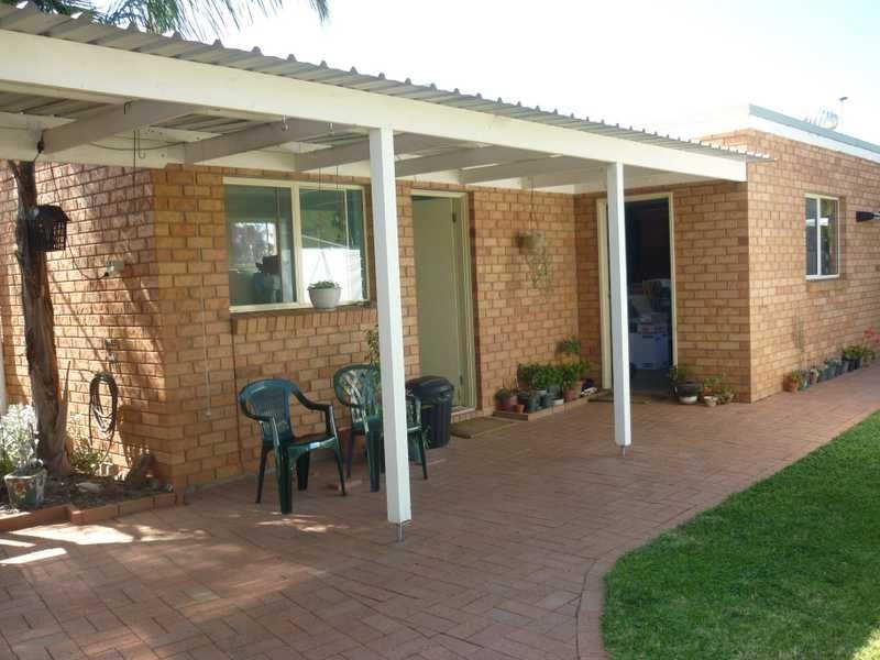 Hilltop Motel, Ouyen VIC 3490