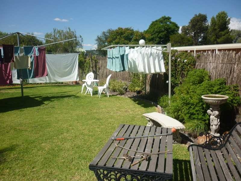 Hilltop Motel, Ouyen VIC 3490