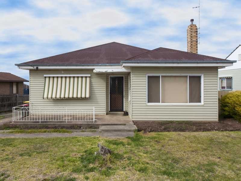 31 High Street West, Ararat VIC 3377