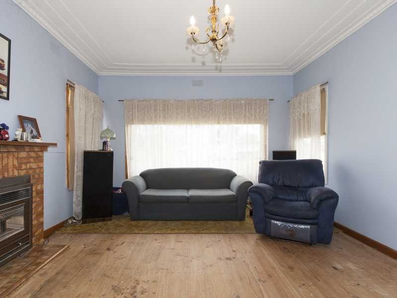 31 High Street West, Ararat VIC 3377