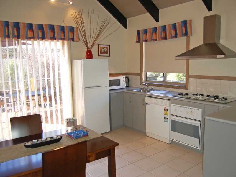 8 & 10 Rosea Street, Halls Gap VIC 3381