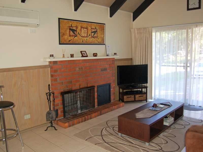 8 & 10 Rosea Street, Halls Gap VIC 3381