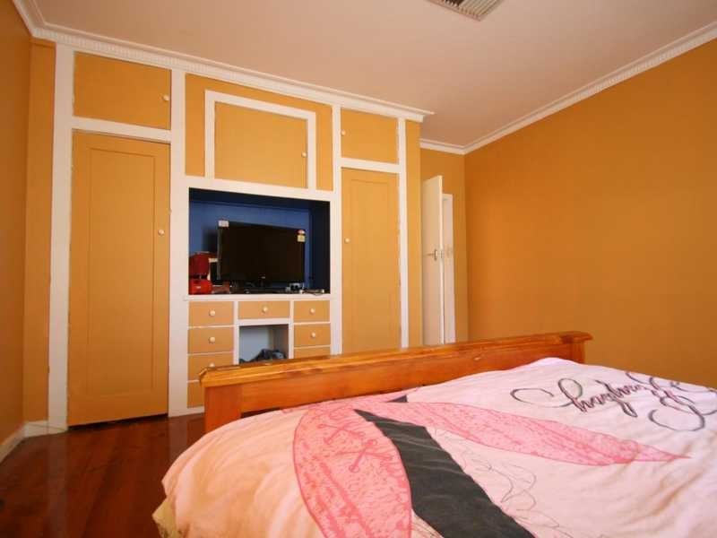 11 Camp Street, Donald VIC 3480