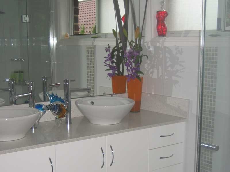 Edensor Park NSW 2176
