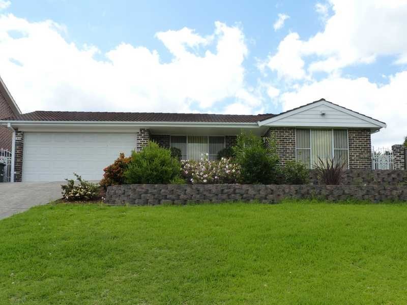 Edensor Park NSW 2176