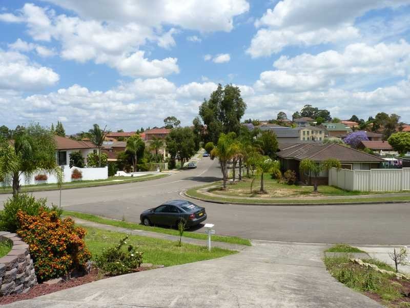 Edensor Park NSW 2176