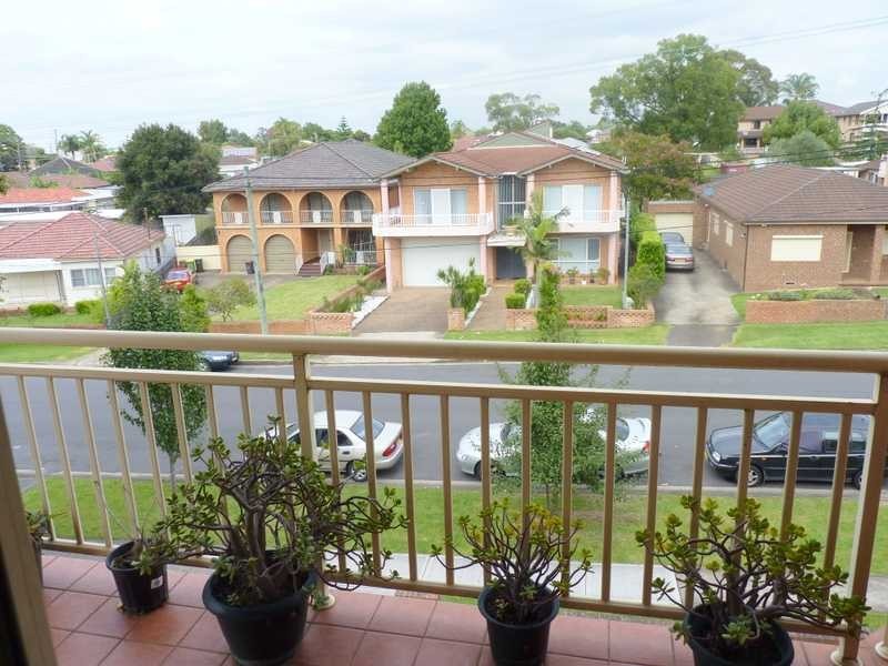 Unit 11/3-5 SHENTON AVENUE, Bankstown NSW 2200