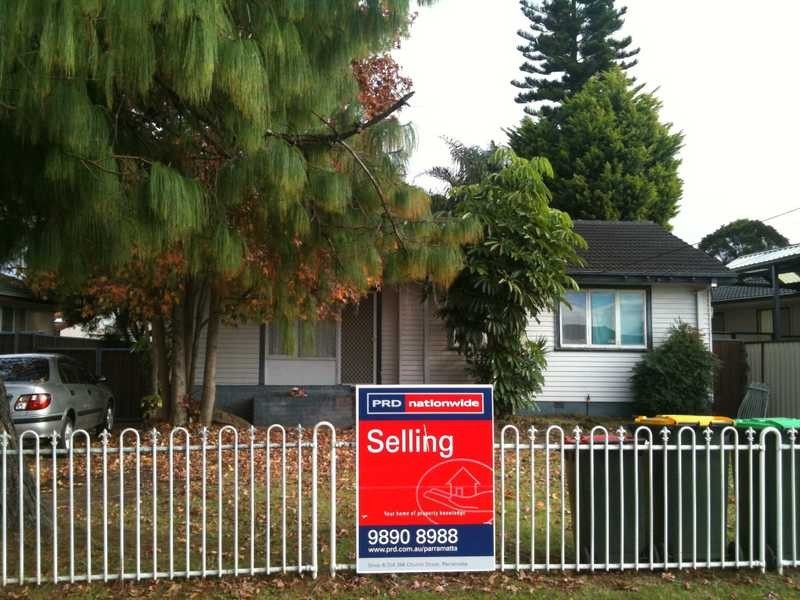 7 FRAZER AVENUE, Lurnea NSW 2170